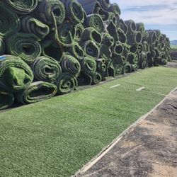 ONLY $160 PER ROLL / USED ARTIFICIAL GRASS / SYNTHETIC GRASS