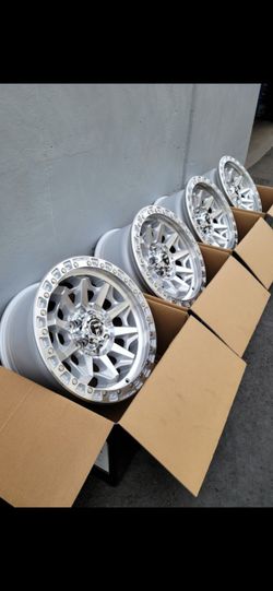 17" FUEL COVERT rims 17x8.5 +14 offset