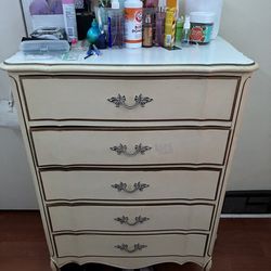 Vintage Chest of 5 Drawers