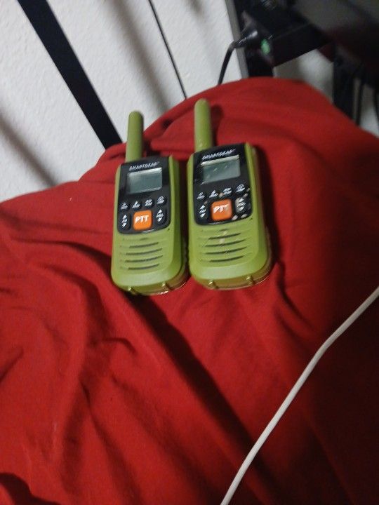 SMART GEAR walkie talkies