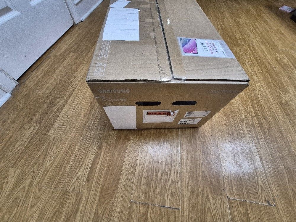 Samsung 49" Odyssey G9 G91F DQHD 144Hz Gaming Monitor Brand NEW!