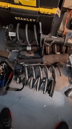2015-2019 mustang stock struts