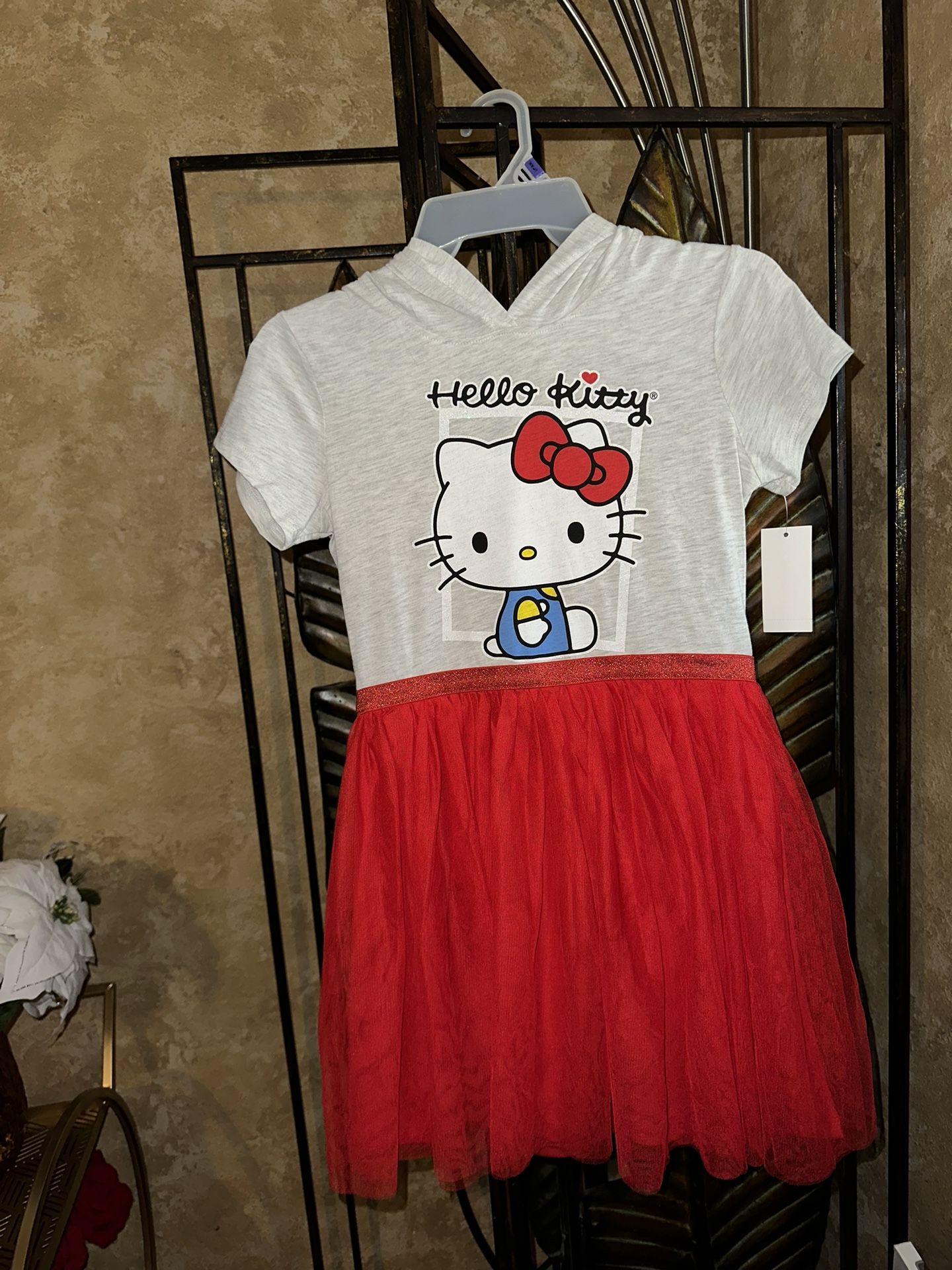 Hello Kitty Girls Dress ๐ Size 8/10