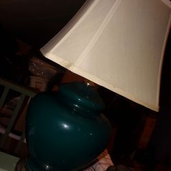 ❗❗IMMEDIATE MOVE❗❗        GREEN VINTAGE LAMP 