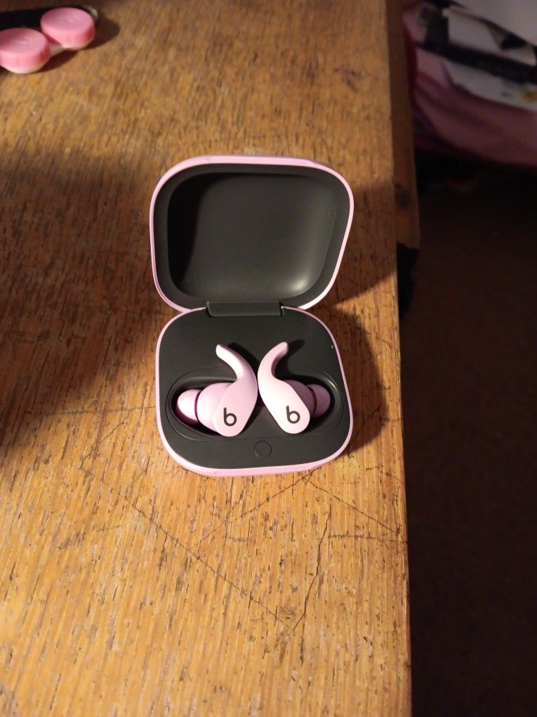Beats Pro Fit Earbuds
