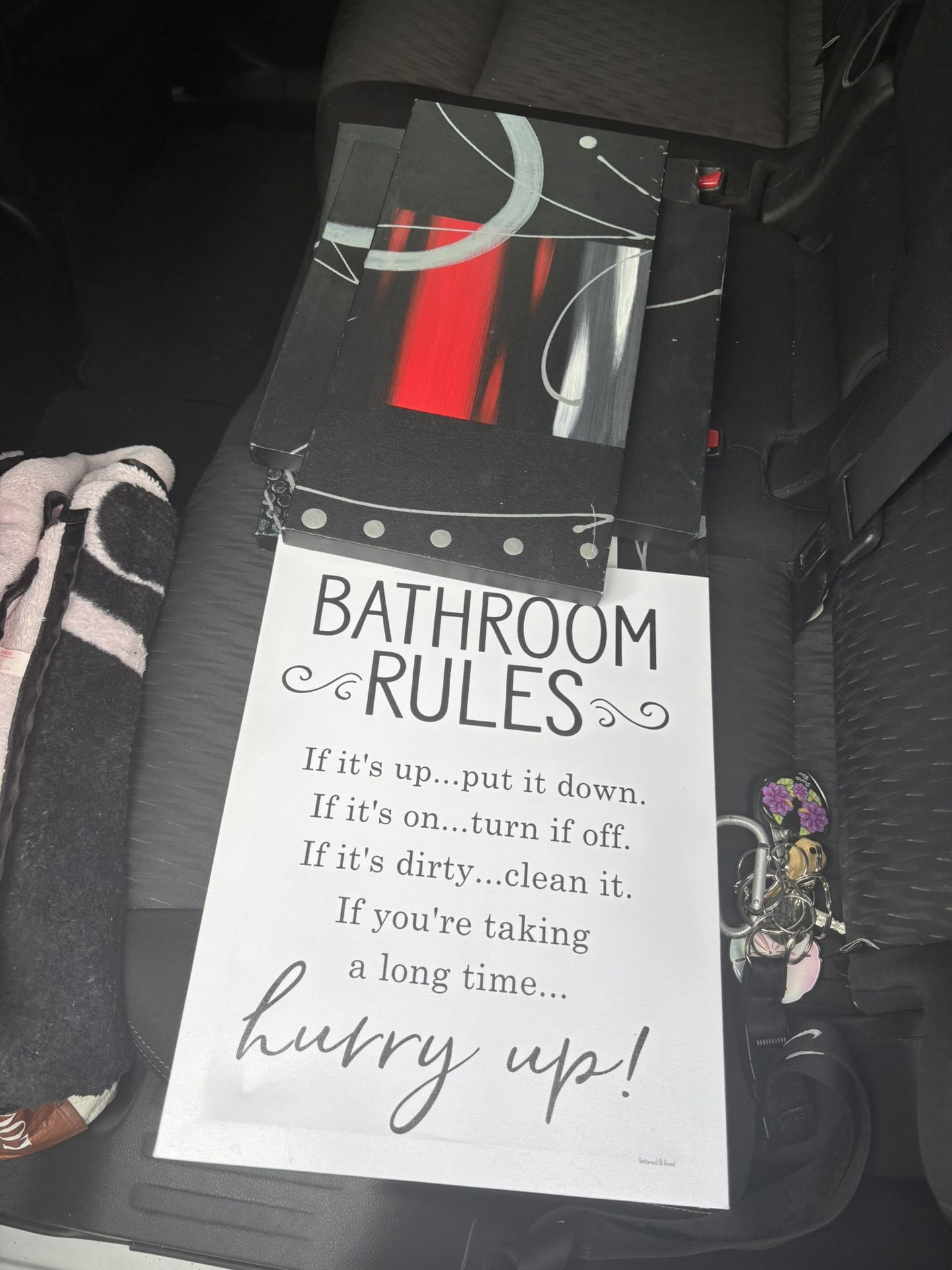 4 Wall Hangings 3 Black Red White And 1 Bath Room Rules