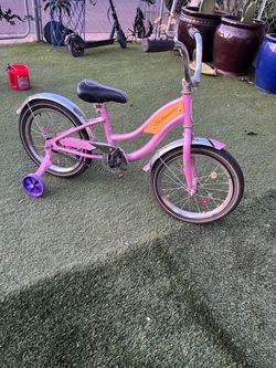Pink Schwinn Roadster bike w training wheels