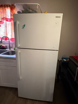 Moving sale