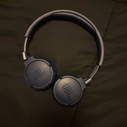 JBL Tune 660 NC Headphones 