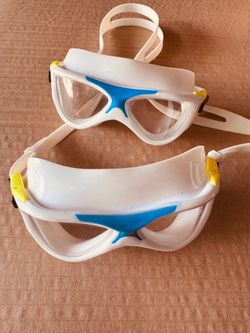 Dolfino Premier Blue Youth Visit › Delta Splash Swim Goggles