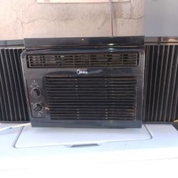 Midea Air Conditioner 5000 Btu