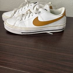 Nike Court Legaci Sneakers, Size 8, Excellent Condition 