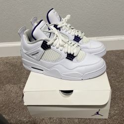 Air Jordan Retro 4 Metallic Purple