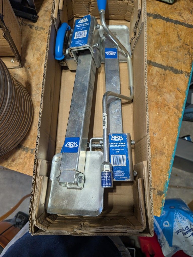 Ark Drop Down Corner RV Stabilizer Jacks - 30" Long Corner Steadies - Silver - Qty 2