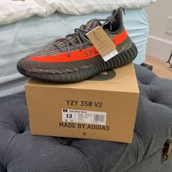 Yeezy 350 V2 Size 13 Carbon