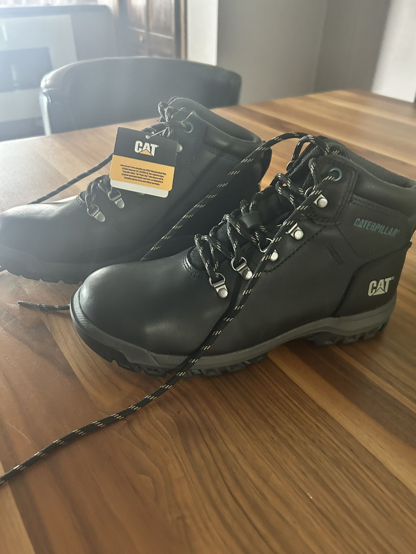 Women’s work boots