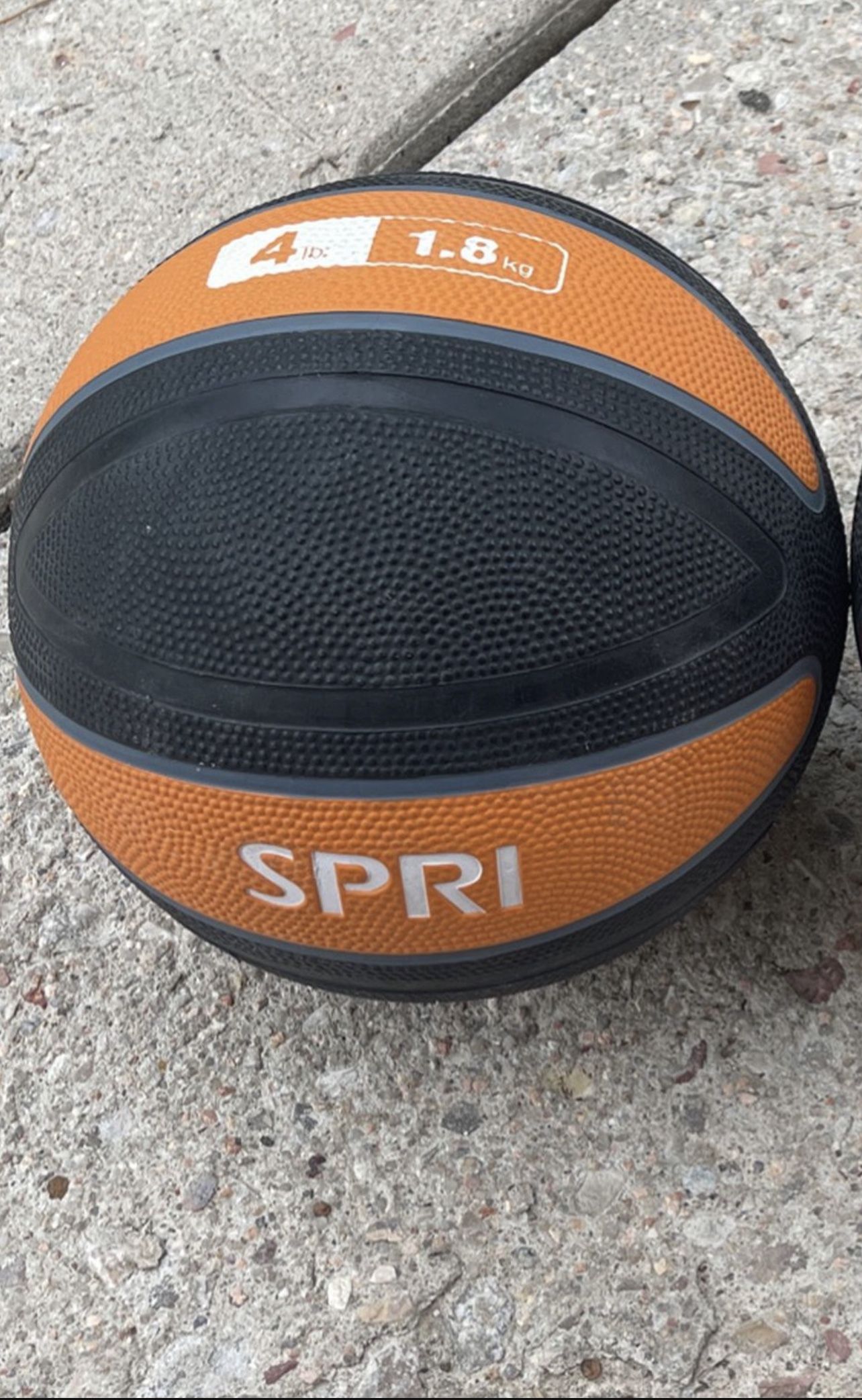 4 lb. SPRI exercise medicine balls