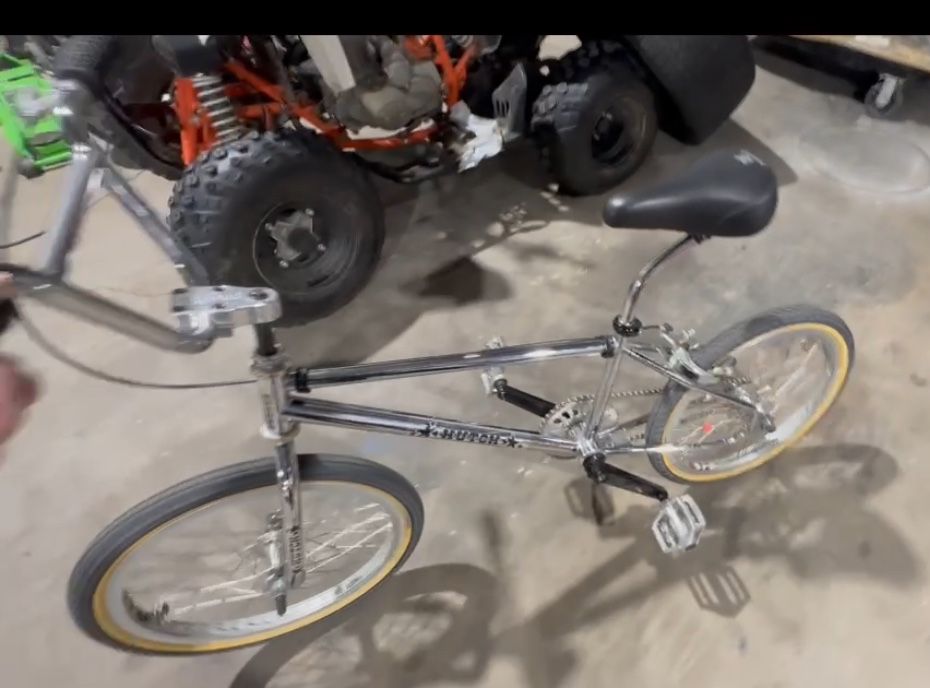 1984 Hutch Pro Racer