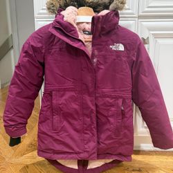 The North Face Arctic Parka For Girls ( Small 7/8 )