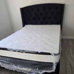 Queen Size Bed Frame With Mattress 