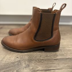 Chelsea boots
