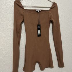 Fashion Nova rompers