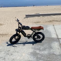 Dual Battery Beach Cruiser E-Bike