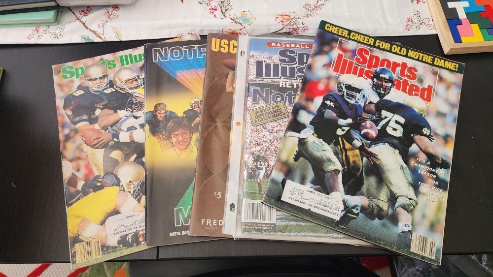 Vintage Sports Illustrated Notre Dame Lot – 1968 to 1988 National Championship (5 Magazines) – $20