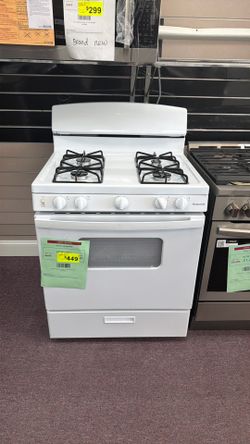 Hotpoint 30-in 4 burners 4.8-cu ft Freestanding Natural Gas Range ( White