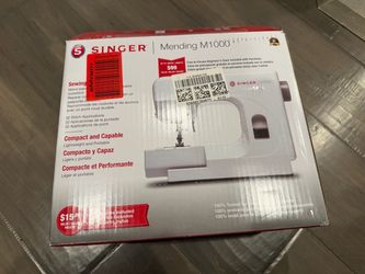 SINGER® M1000 (White) Portable Mending Machine with Accessory Kit