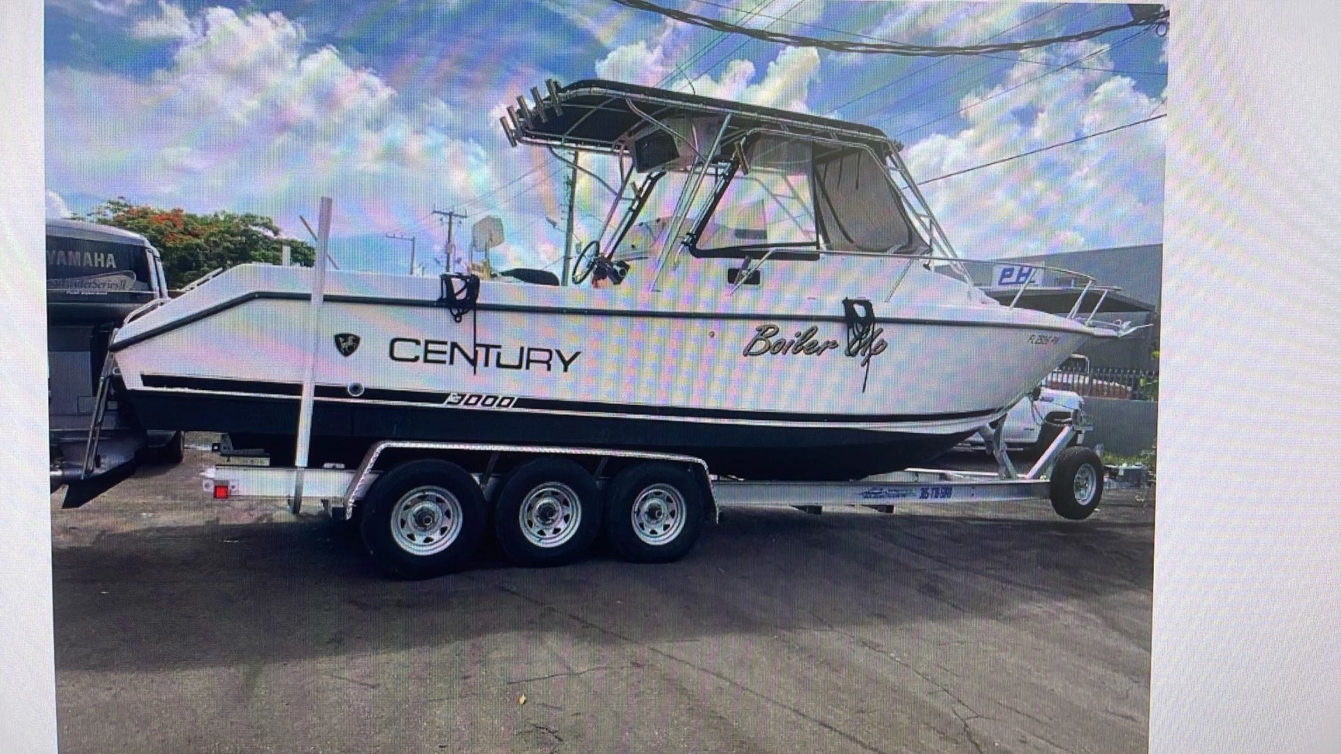 2000 Century Sport Cabin
