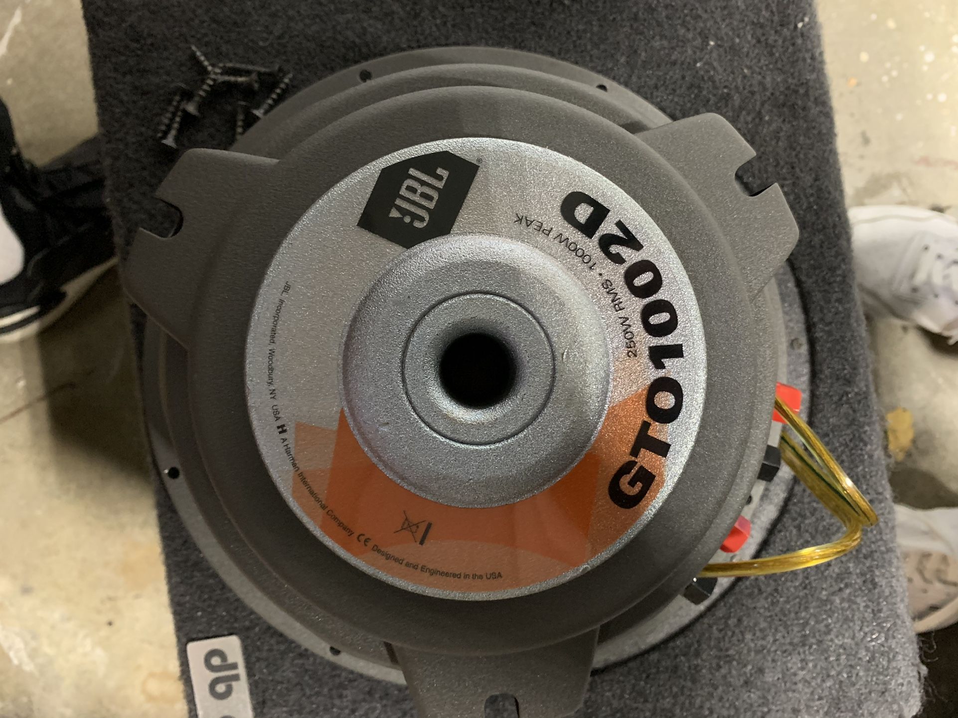 JBL GTO1002D Subwoofer with db gain box