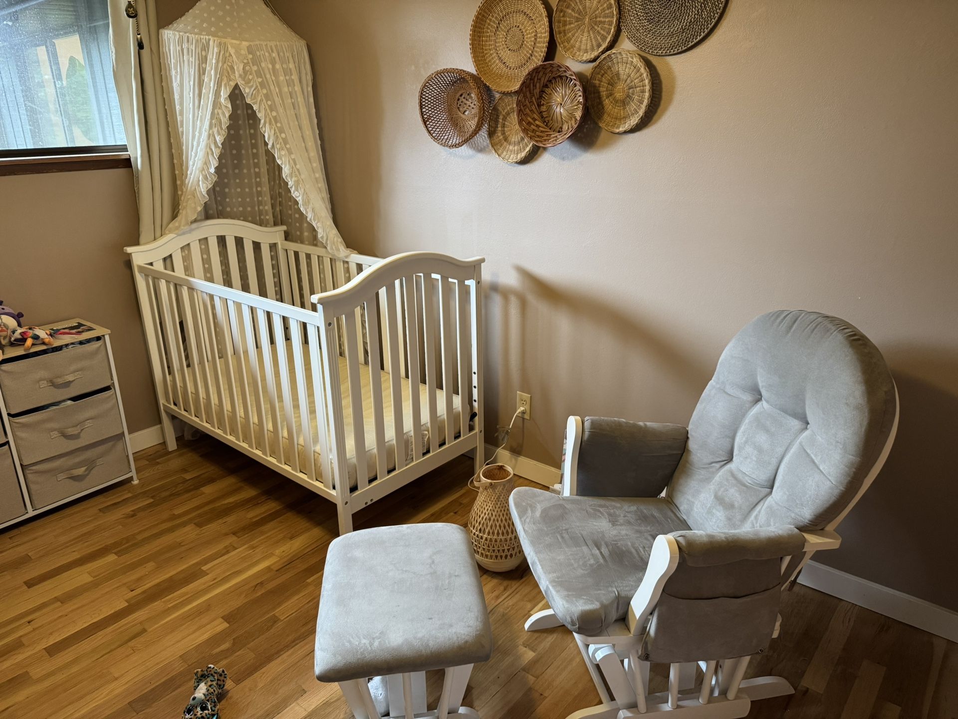 Crib (and mattress) and Rocking Chair 