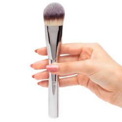 It Cosmetics Heavenly Luxe Plush Paddle 