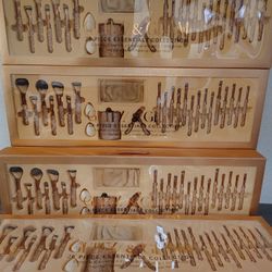 Set de Brochas glitz and glam brush set pregunta por precios