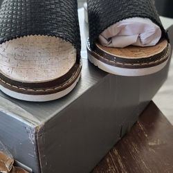 Sandals Cloudwalkets,READ DESCRIPTION!