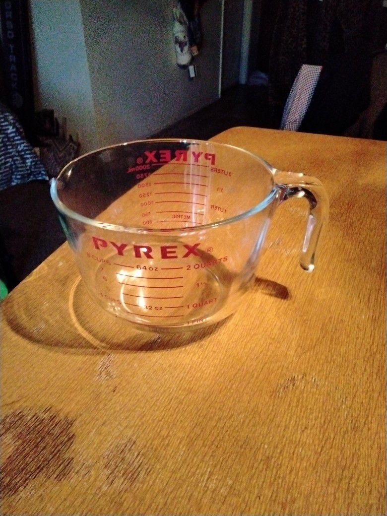 Pyrex 2 Liters,8 Cups Measuring Big Bowl for Sale in Stockton, CA - OfferUp