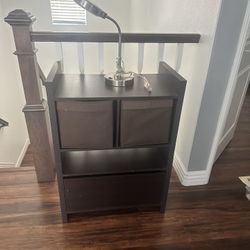Cubicle Dresser And Lamp
