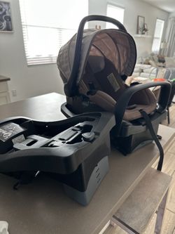 Evenflo Car Seat W/ 2 Bases
