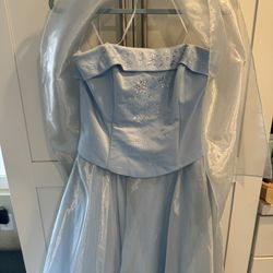 Light Blue Formal Dress Size:L 