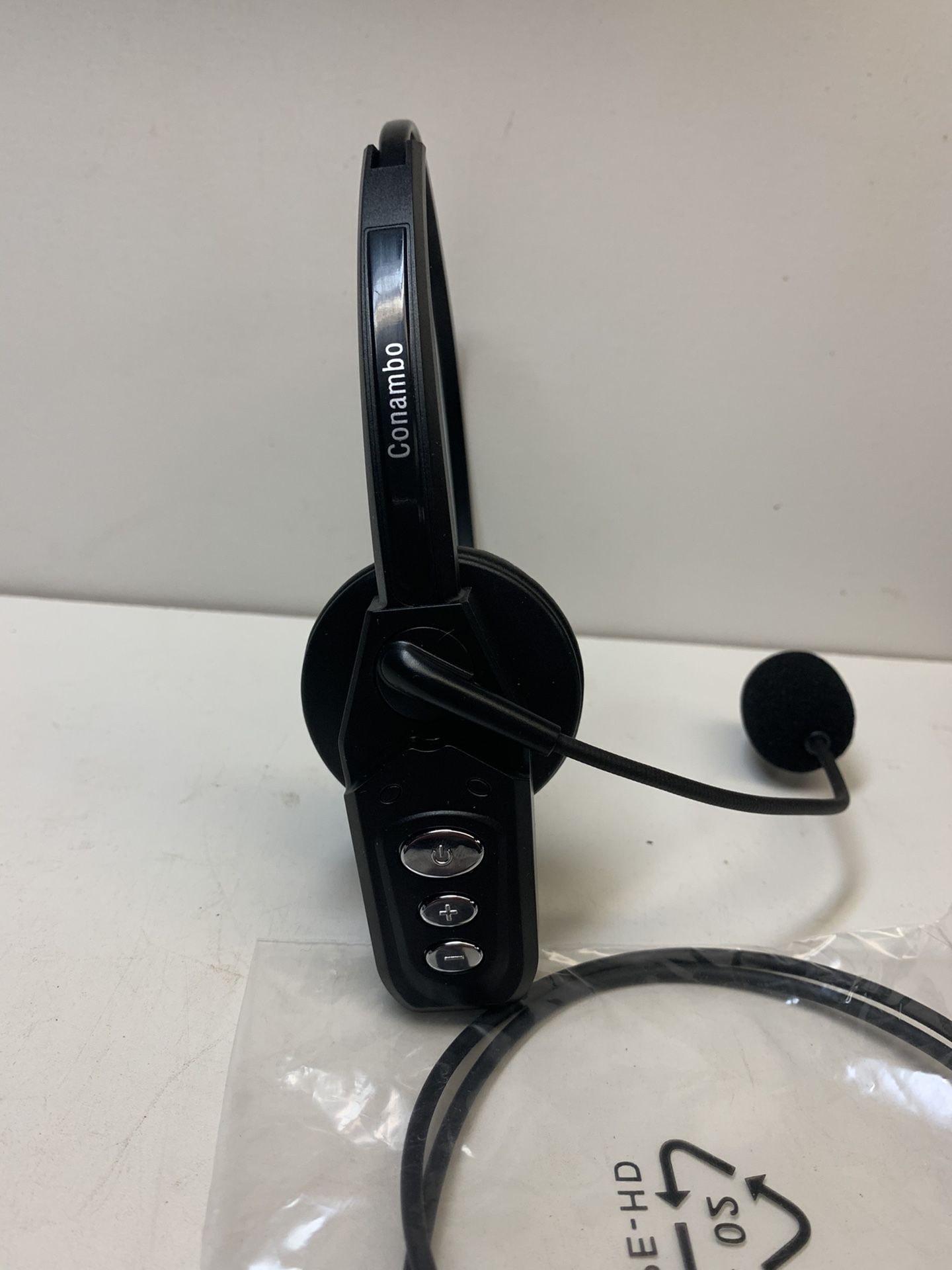 Wireless Bluetooth headset