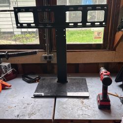 TV Stand Without Mount Brackets 