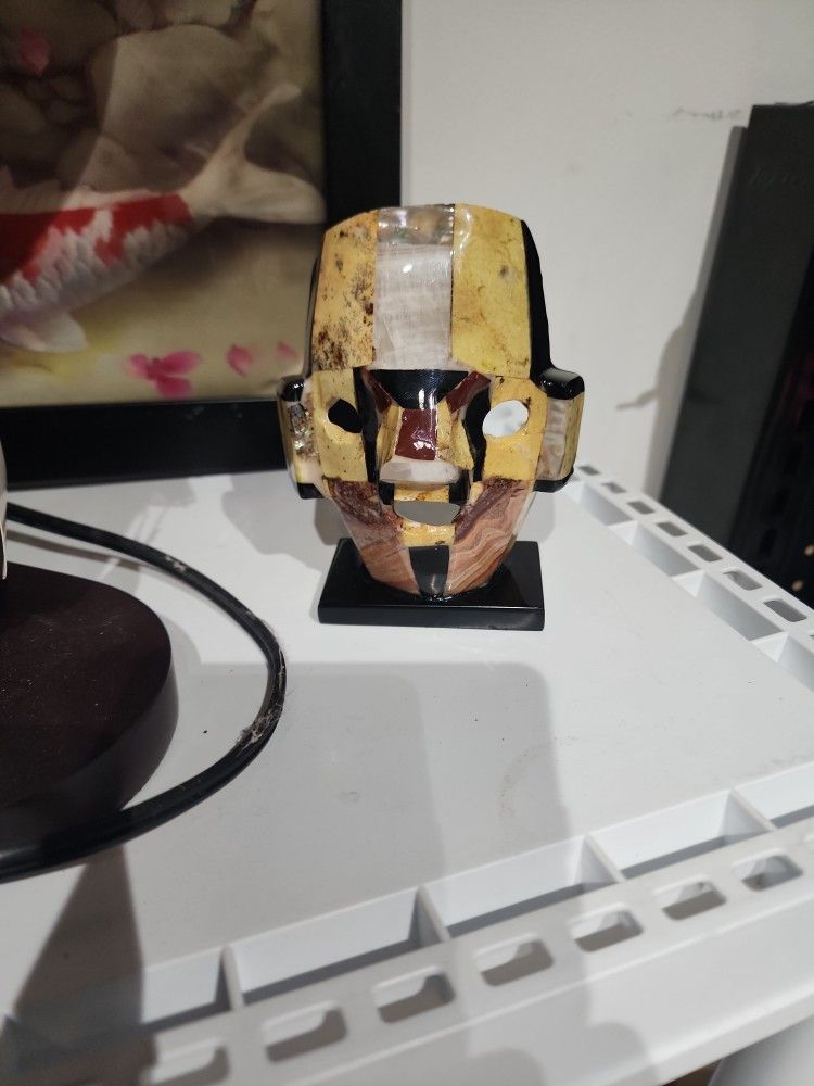 Mask Statue
