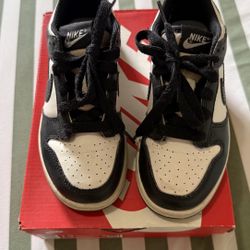 Nike Dunk Low Pandas 13c