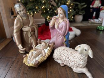Antique 4 Piece Nativity Scene 