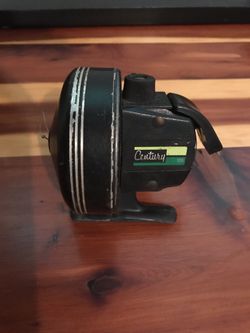 Century 135 fishing reel