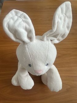 Baby Gund sing & play bunny.