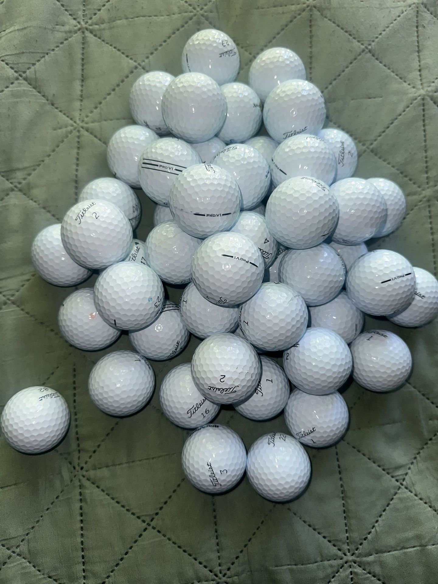 50 2025 Titleist Pro V1 Golf Balls