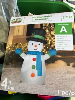 Inflatable snowman