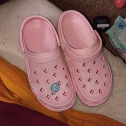 Women's (7) Pink Crocs Clogs with Lollipop Jibbitz